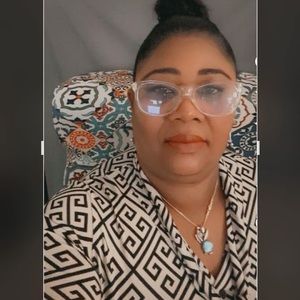 Meet your Posher, Johnson